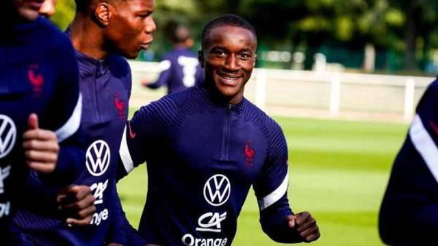 1636717963393083908.jpg 6c77b69b955282c3c555f245c84f05a6.jpg